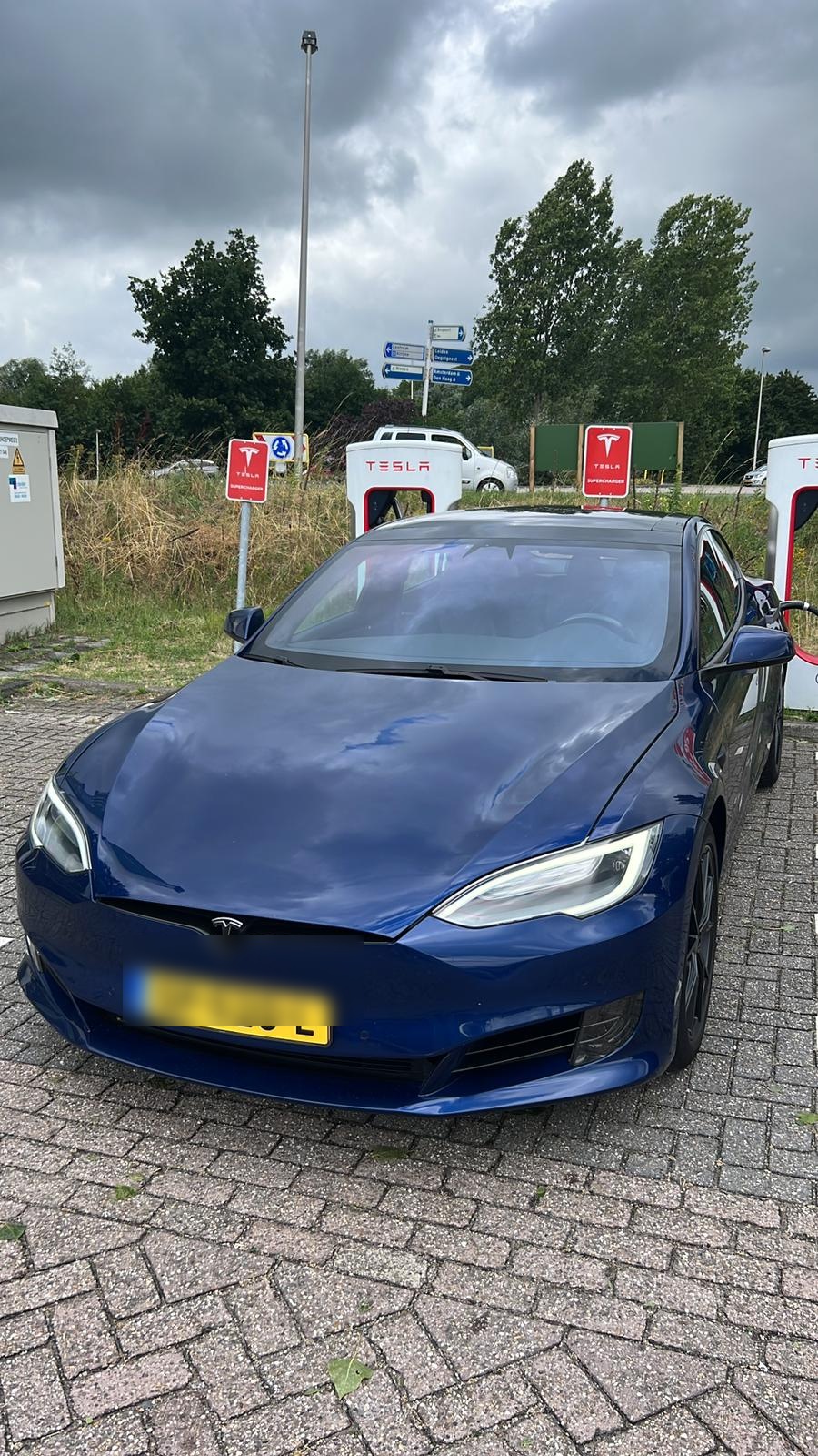 Mijn eerste Tesla, een Model S 75D unicorn met Free Supercharging, MCU2 en HW3